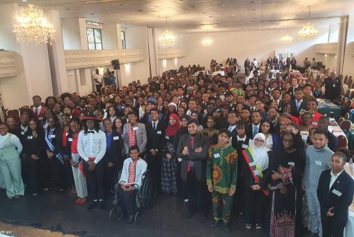 Model UN group ohoto